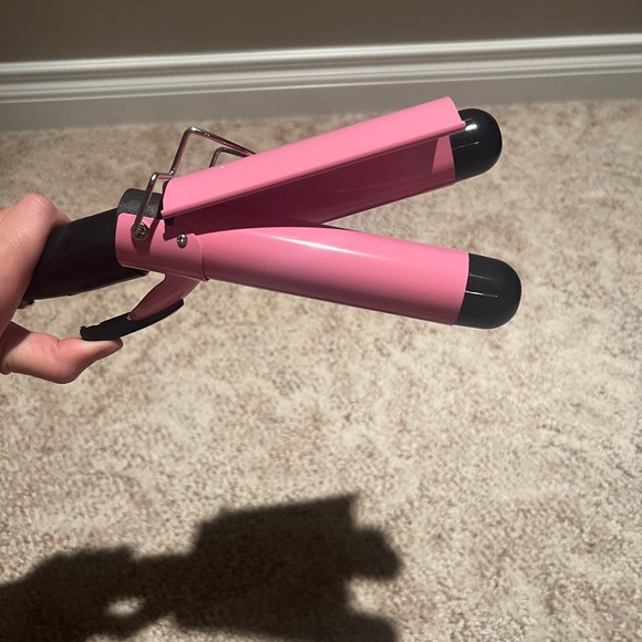 Amazon hair crimper! - Picture 2 of 4